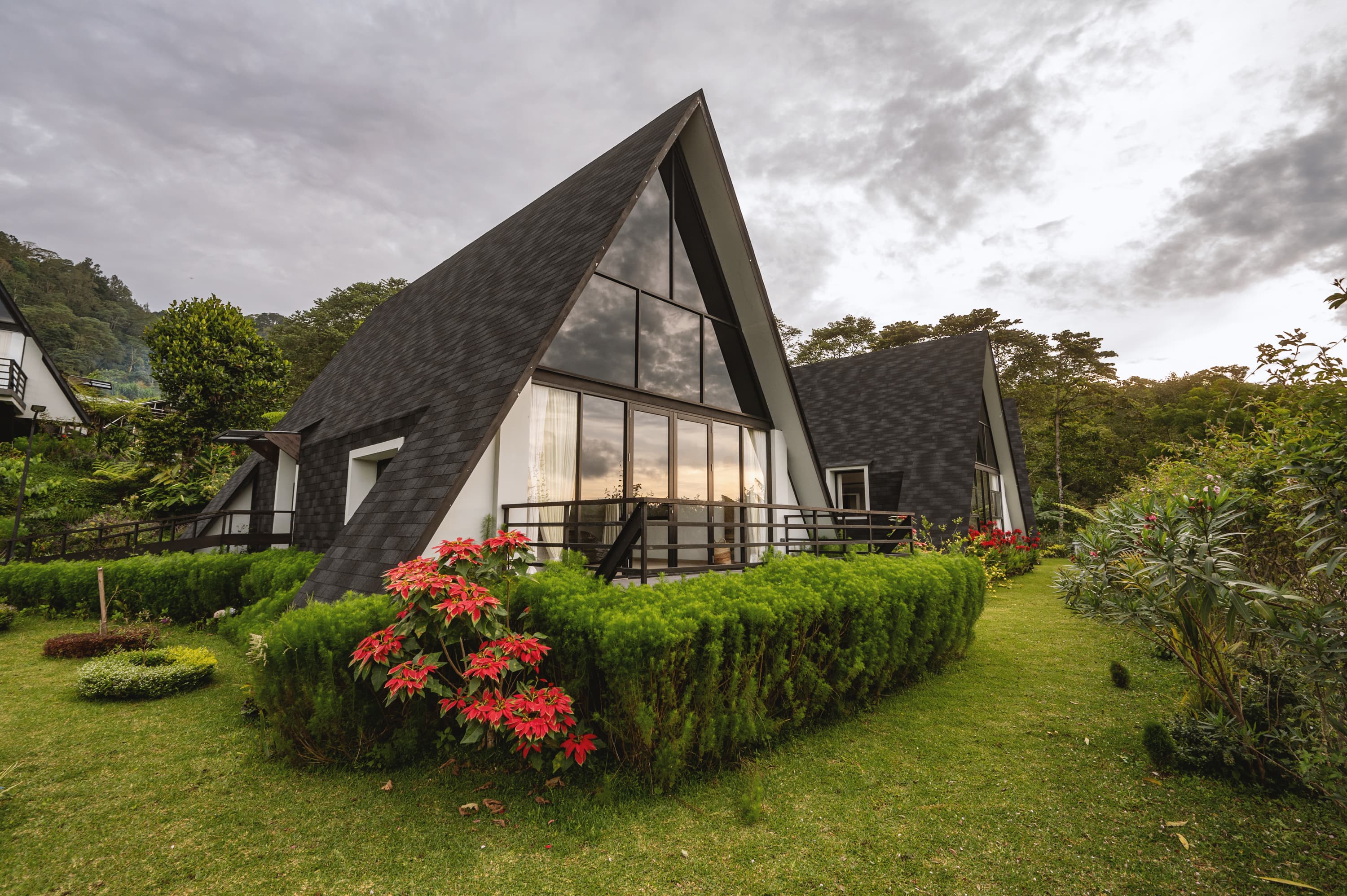 Ulun Danu Villa — lake-facing one-bedroom retreat